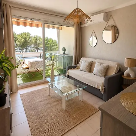 Terrasse Face A La Mer, Proche De Tout,climatise Au Calme Apartmán