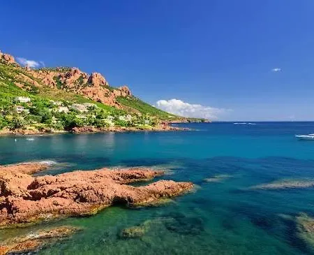 Terrasse Face A La Mer, Proche De Tout,climatise Au Calme Apartmán *